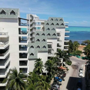 Apartamento en San Andrés frente al mar con piscina